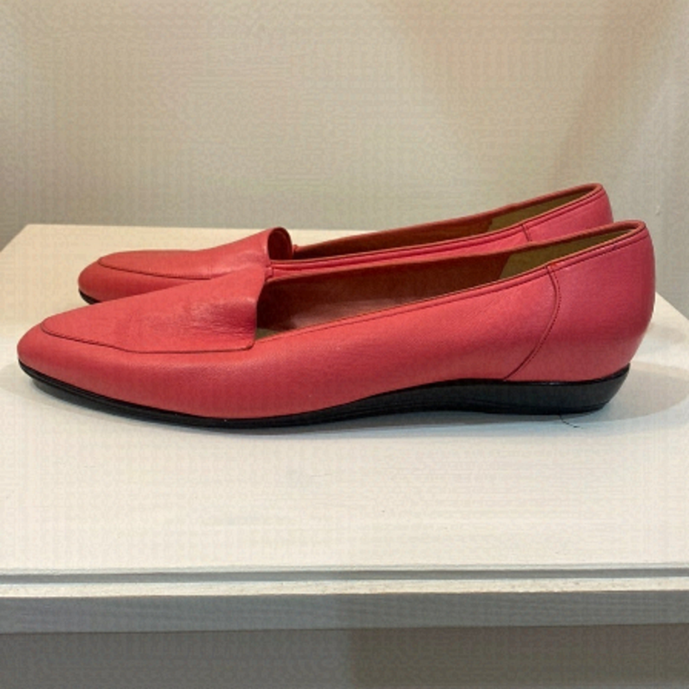 Retro Pink Naturalizer Flats